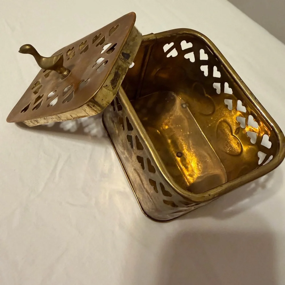 Vintage brass box. - Picture 4 of 4